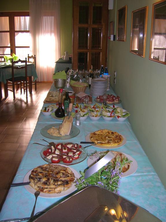 Hotel Il Poggetto Castellina Marittima Zewnętrze zdjęcie