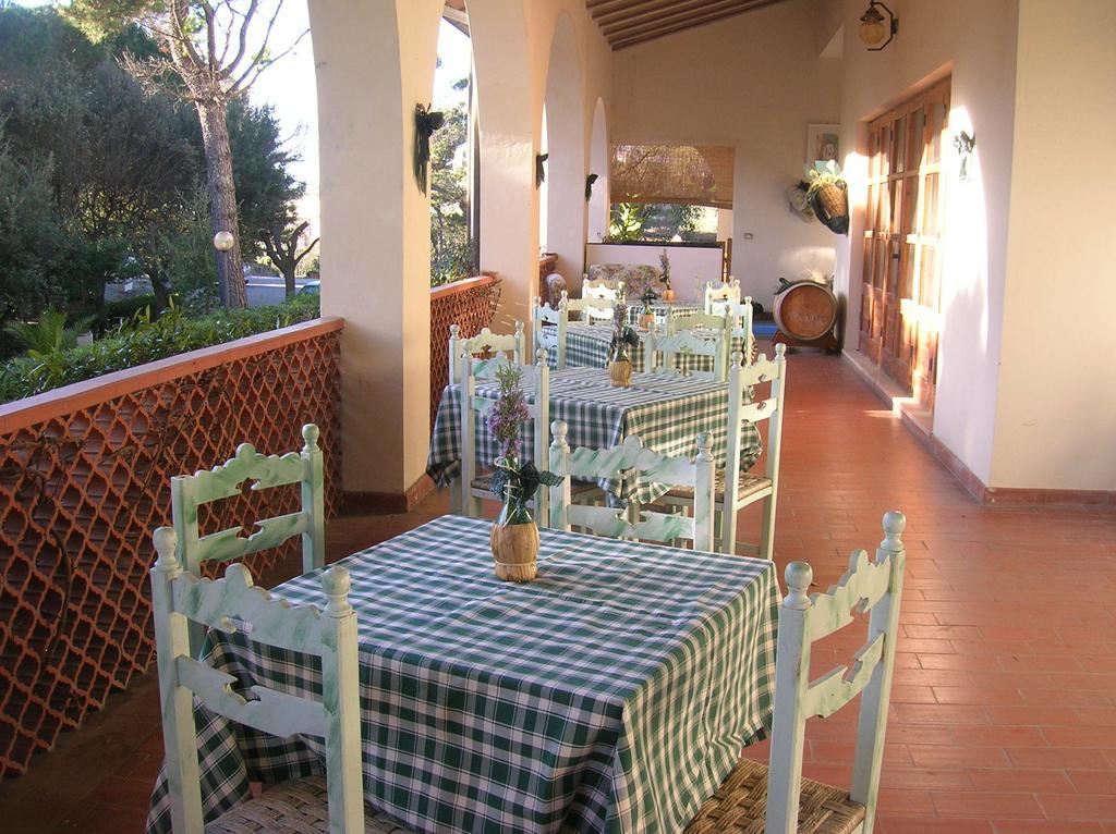 Hotel Il Poggetto Castellina Marittima Zewnętrze zdjęcie