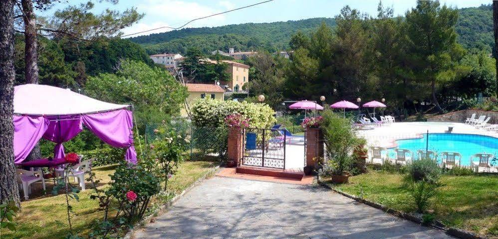 Hotel Il Poggetto Castellina Marittima Zewnętrze zdjęcie